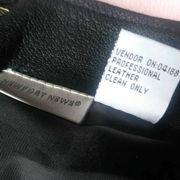 Newport News size: 8 100% leather skirt. - Picture 4 of 4